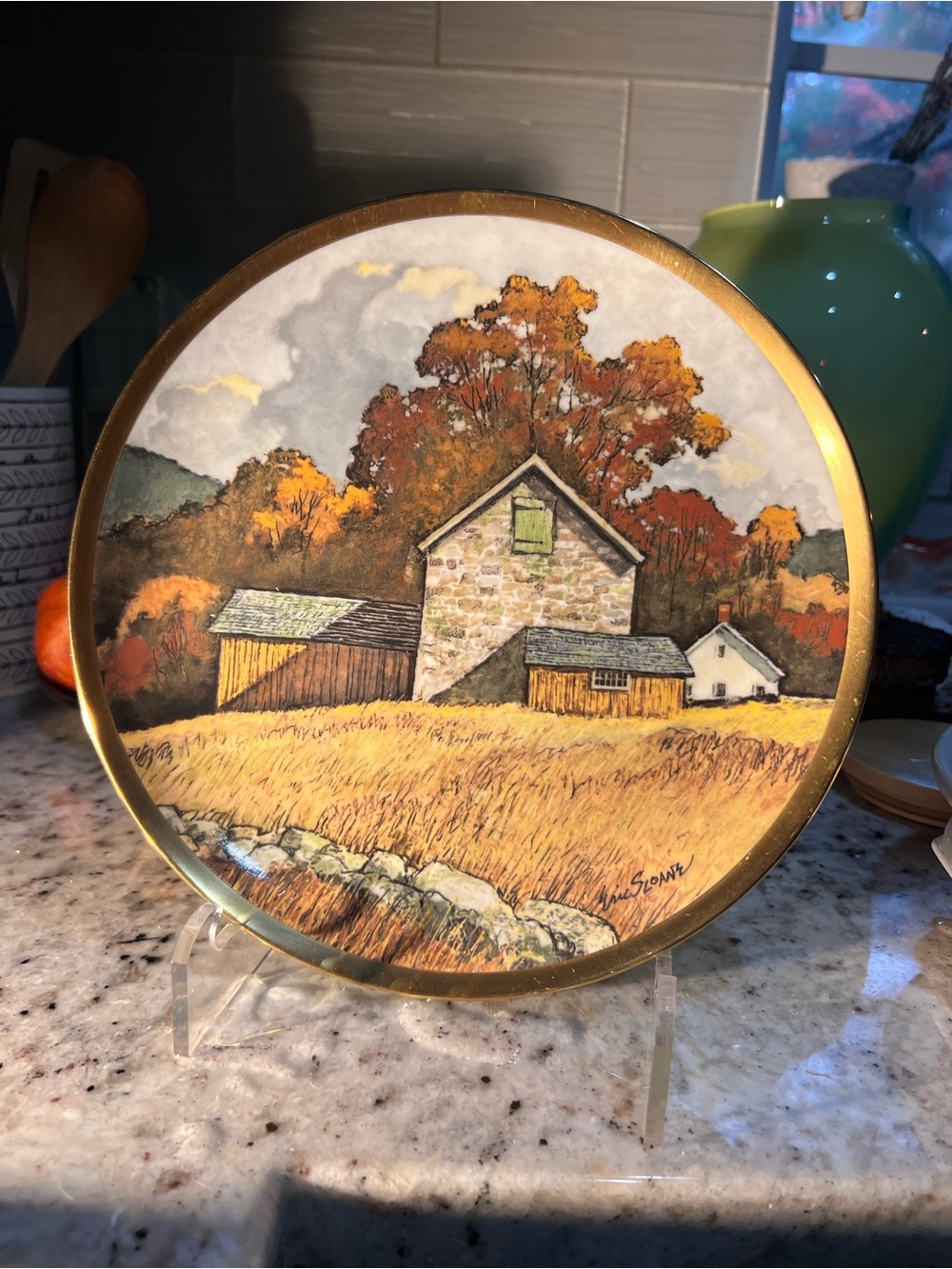 Danbury Mint Autumn Farmhouse Decor Plate - 24K Gold Trim
